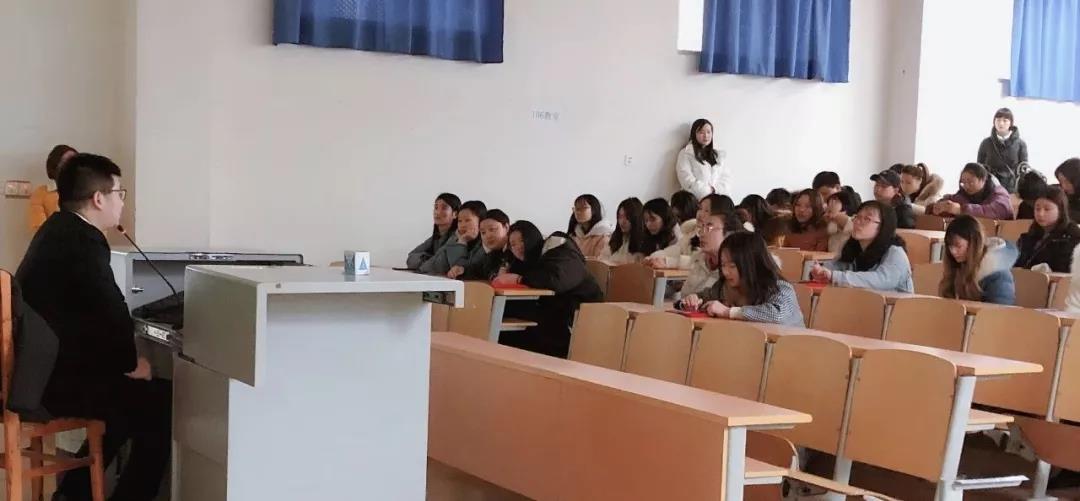 居然敢公然集体“翘课”！同学们究竟是去做什